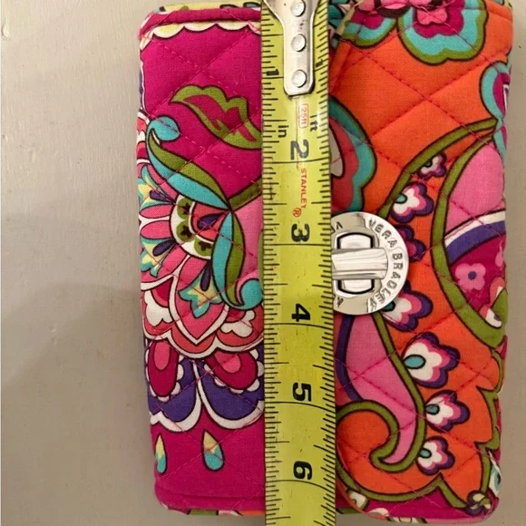 Vera Bradley Pink Swirls Your Turn Lock Smartphone Wristlet Wallet - Excellent - Picture 8 of 9